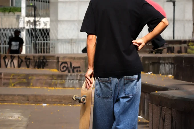 BAGGY JEANS: Everything you need to know